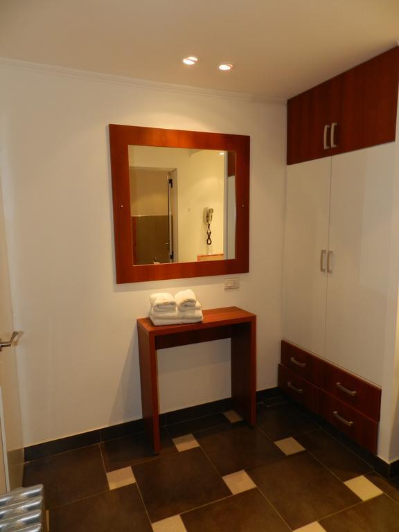 Hotel A&B Internacional Buenos Aires Esterno foto
